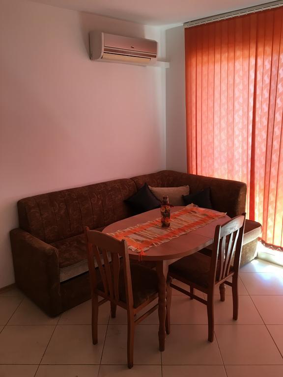 Adonai Apartments Nessebar Eksteriør billede